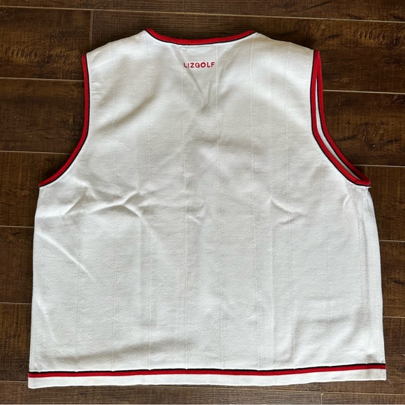 Golf inspired vest - Picture 3 of 4